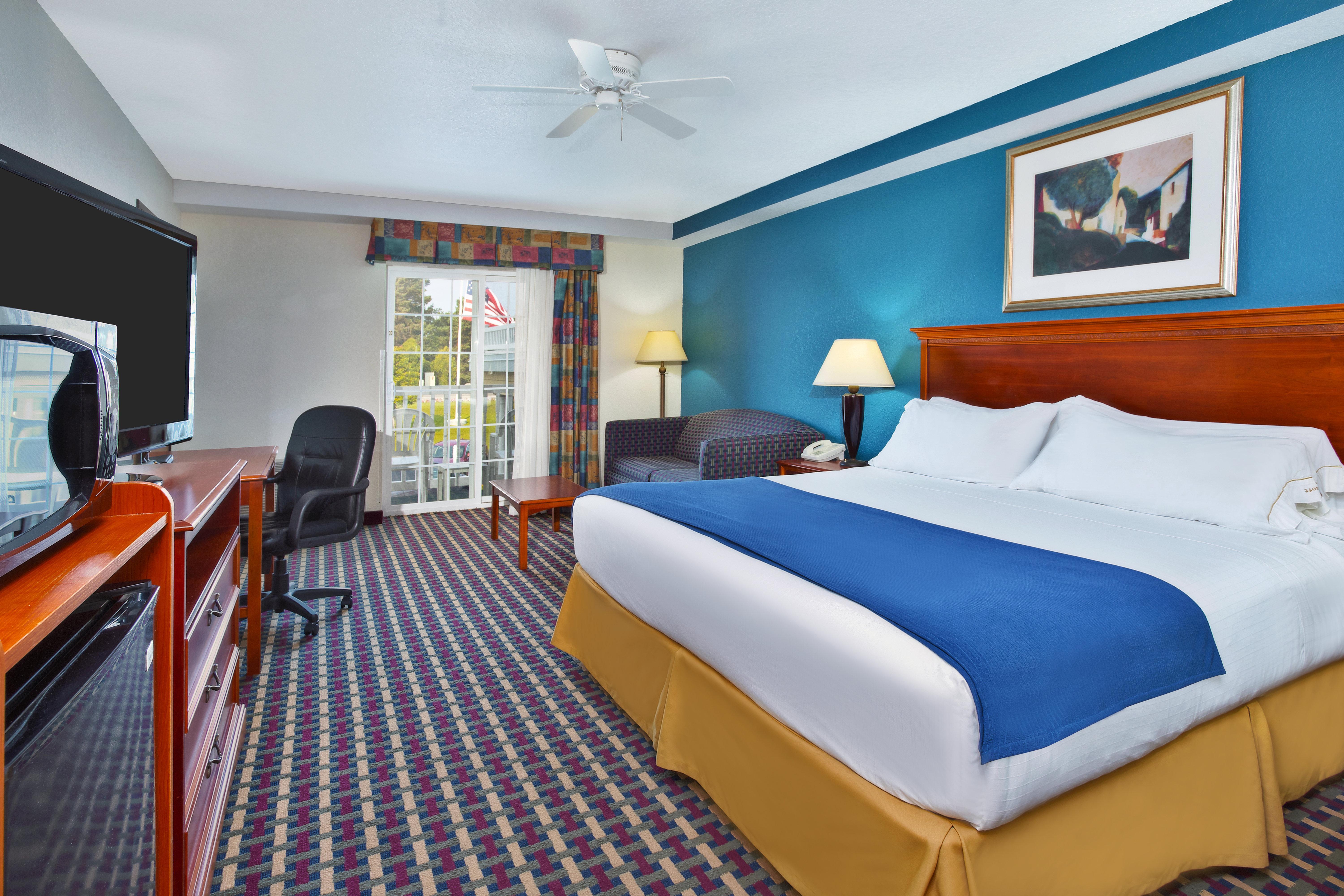 Holiday Inn Express Hotel & Suites Petoskey, An Ihg Hotel Экстерьер фото